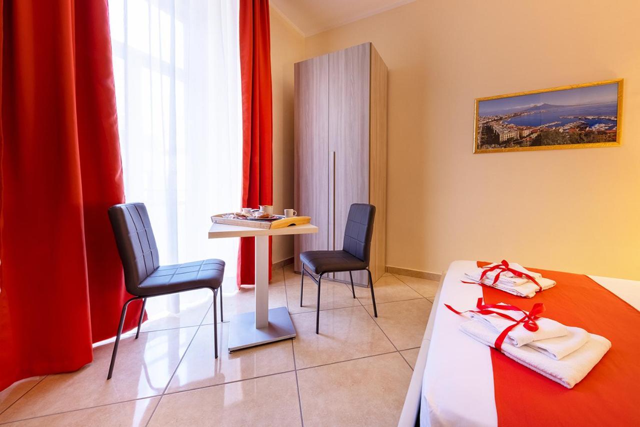 Re Diego Bed & Breakfast Napoli Bagian luar foto