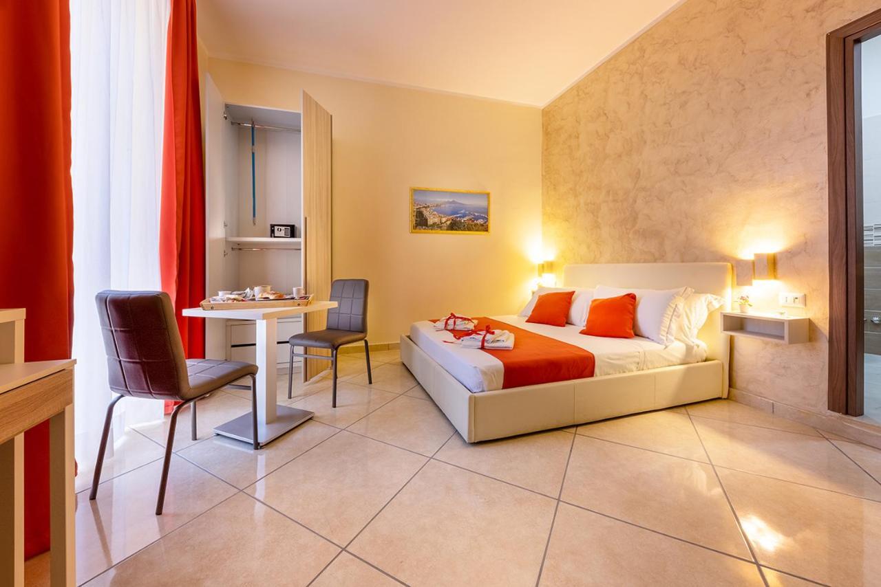 Re Diego Bed & Breakfast Napoli Bagian luar foto