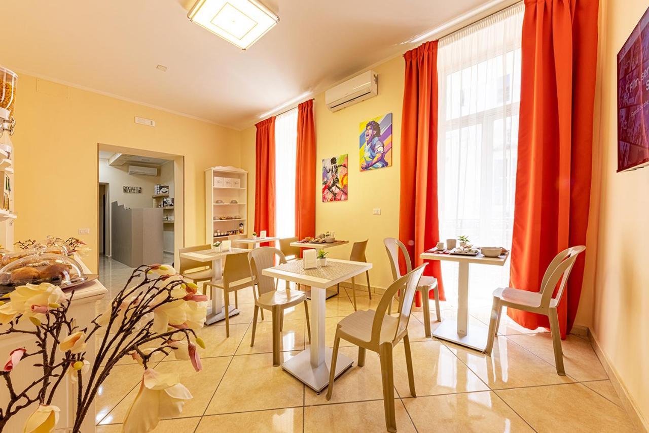 Re Diego Bed & Breakfast Napoli Bagian luar foto