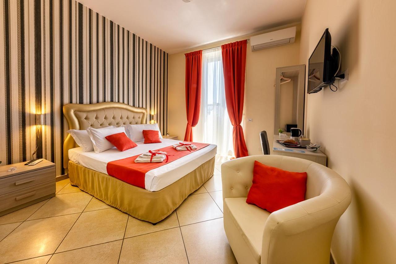 Re Diego Bed & Breakfast Napoli Bagian luar foto